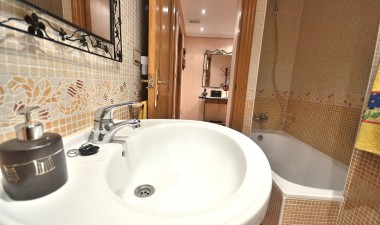 Resale - Apartment / flat - Torrevieja - Playa del Cura