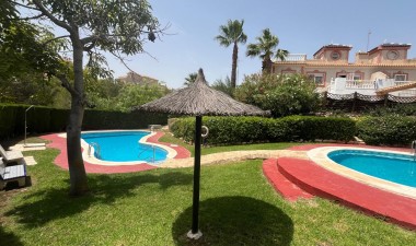 Resale - Bungalow - Orihuela Costa - Punta Prima