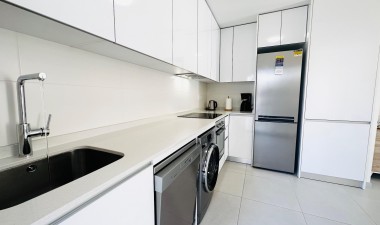 Resale - Apartment / flat - Torrevieja - Sector 25