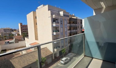 Resale - Apartment / flat - Torrevieja - CENTRE