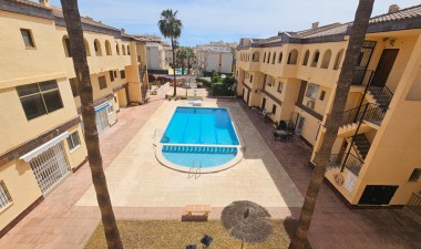 Resale - Apartment / flat - Torrevieja - Punta prima