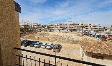 Resale - Apartment / flat - Torrevieja - Punta prima