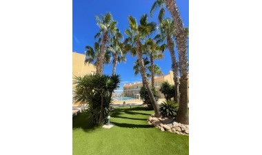 Resale - Bungalow - Torrevieja - Aguas Nuevas 2