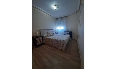 Resale - Apartment / flat - Torrevieja - Costa Blanca