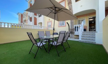 Resale - Apartment / flat - Orihuela Costa - La Zenia