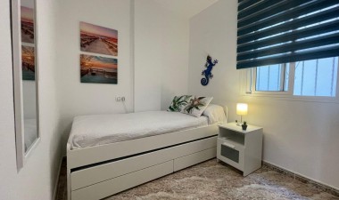 Resale - Apartment / flat - Orihuela Costa - La Zenia