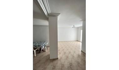 Resale - Apartment / flat - Torrevieja - Playa del Cura