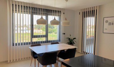 Resale - Bungalow - Orihuela Costa - Los Dolses