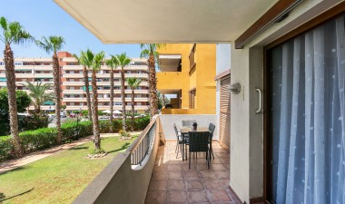 Resale - Apartment / flat - Punta Prima - Costa Blanca