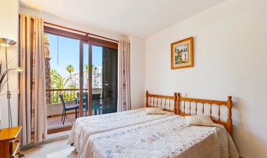 Resale - Apartment / flat - Punta Prima - Costa Blanca