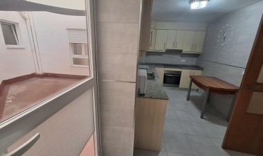 Resale - Apartment / flat - Torrevieja - Acequion