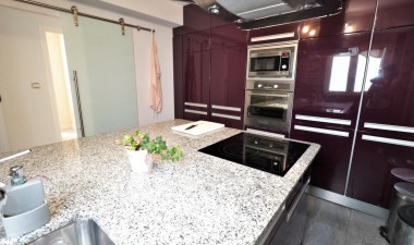 Resale - Apartment / flat - Torrevieja - Playa De Los Naufragos