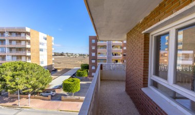 Resale - Apartment / flat - Punta Prima - Costa Blanca