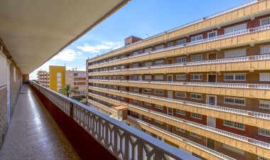 Resale - Apartment / flat - Punta Prima - Costa Blanca