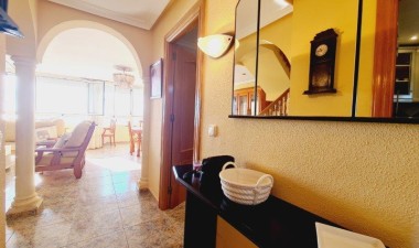 Resale - Apartment / flat - La Mata - Costa Blanca