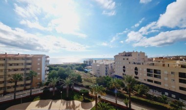 Resale - Apartment / flat - La Mata - Costa Blanca