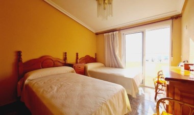 Resale - Apartment / flat - La Mata - Costa Blanca