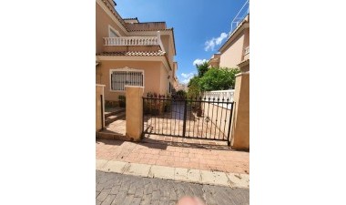 Resale - Villa - Torrevieja - Costa Blanca