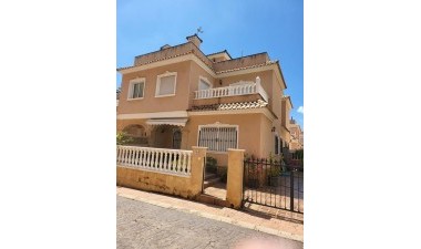 Resale - Villa - Torrevieja - Costa Blanca