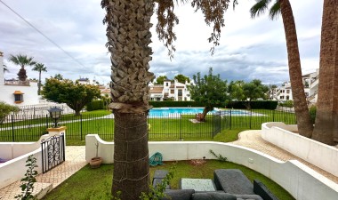 Resale - Bungalow - Orihuela Costa - Los Dolses