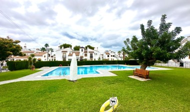 Resale - Bungalow - Orihuela Costa - Los Dolses