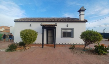 Resale - Villa - cuevas de marin - Inland