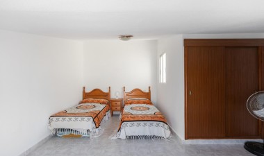 Resale - Bungalow - Torrevieja - San Luis