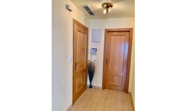 Resale - Apartment / flat - Guardamar del Segura - Puerto