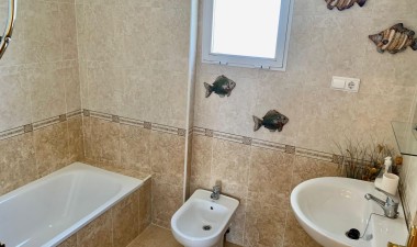 Resale - Apartment / flat - Guardamar del Segura - Puerto