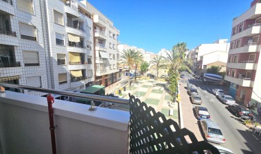 Resale - Apartment / flat - Torrevieja - Centro