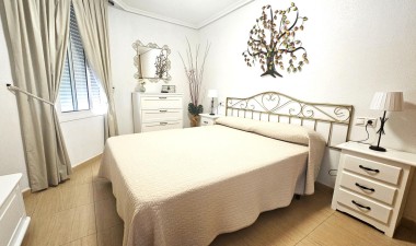 Resale - Apartment / flat - Torrevieja - Centro