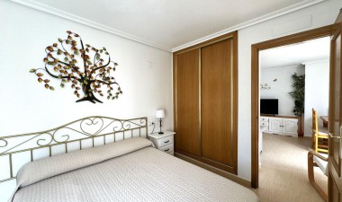 Resale - Apartment / flat - Torrevieja - Centro