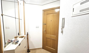 Resale - Apartment / flat - Torrevieja - Centro