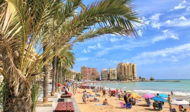 Resale - Apartment / flat - Torrevieja - Centro