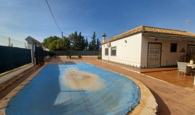 Resale - Villa - cuevas de marin - Inland