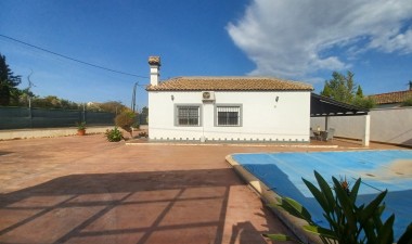 Resale - Villa - cuevas de marin - Inland