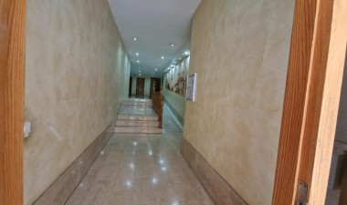 Resale - Apartment / flat - Torrevieja - El Molino