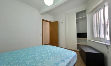 Resale - Apartment / flat - Torrevieja - Centro