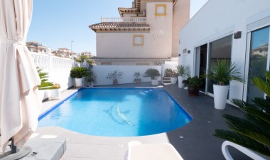 Resale - Villa - Orihuela Costa - La Zenia