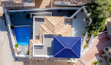 Resale - Villa - Orihuela Costa - La Zenia