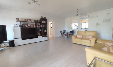 Resale - Apartment / flat - Campoamor - Costa Blanca