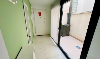 Resale - Apartment / flat - Torrevieja - Playa del Cura