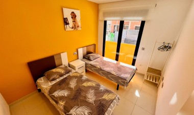 Resale - Apartment / flat - Torrevieja - Playa del Cura