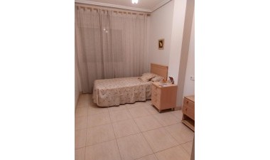 Resale - Apartment / flat - Orihuela - Zona Centro