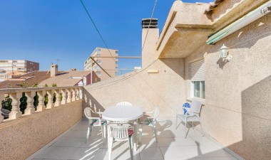 Resale - House - Torrevieja - La Mata