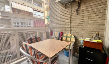 Resale - Apartment / flat - Torrevieja - Playa de los Locos