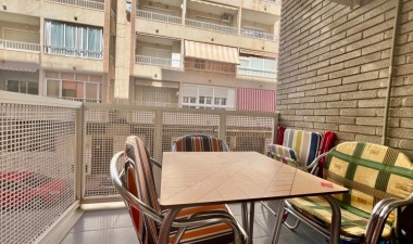 Resale - Apartment / flat - Torrevieja - Playa de los Locos