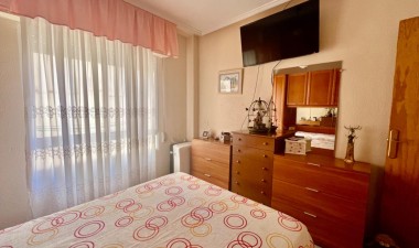 Resale - Apartment / flat - Torrevieja - Playa de los Locos