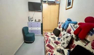 Resale - Apartment / flat - Torrevieja - Playa de los Locos