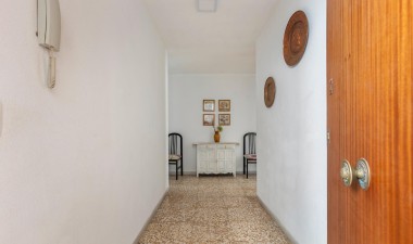 Resale - Apartment / flat - Torrevieja - Acequion